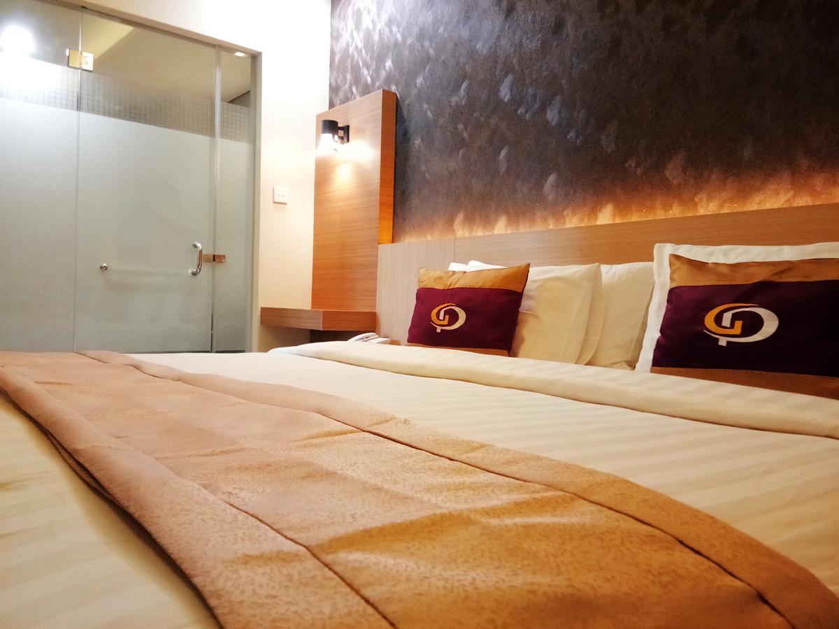 Grand Parama Hotel Tanjung Redep Exterior foto